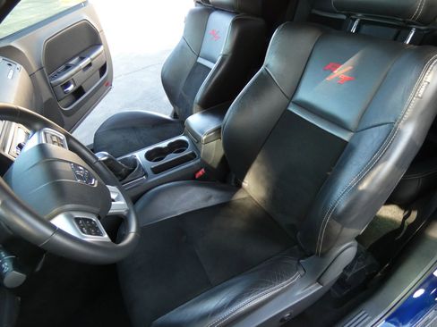 Used 2014 Dodge Challenger R/T image 39