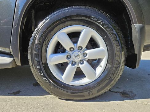 Used 2011 Nissan Armada SV image 5