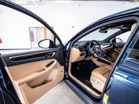 Used 2021 Porsche Macan S image 33