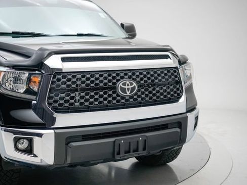 Used 2021 Toyota Tundra SR5 w/ SR5 Upgrade Package AWD/4WD image 10
