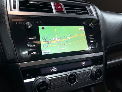 Used 2017 Subaru Outback 2.5i Limited image 19