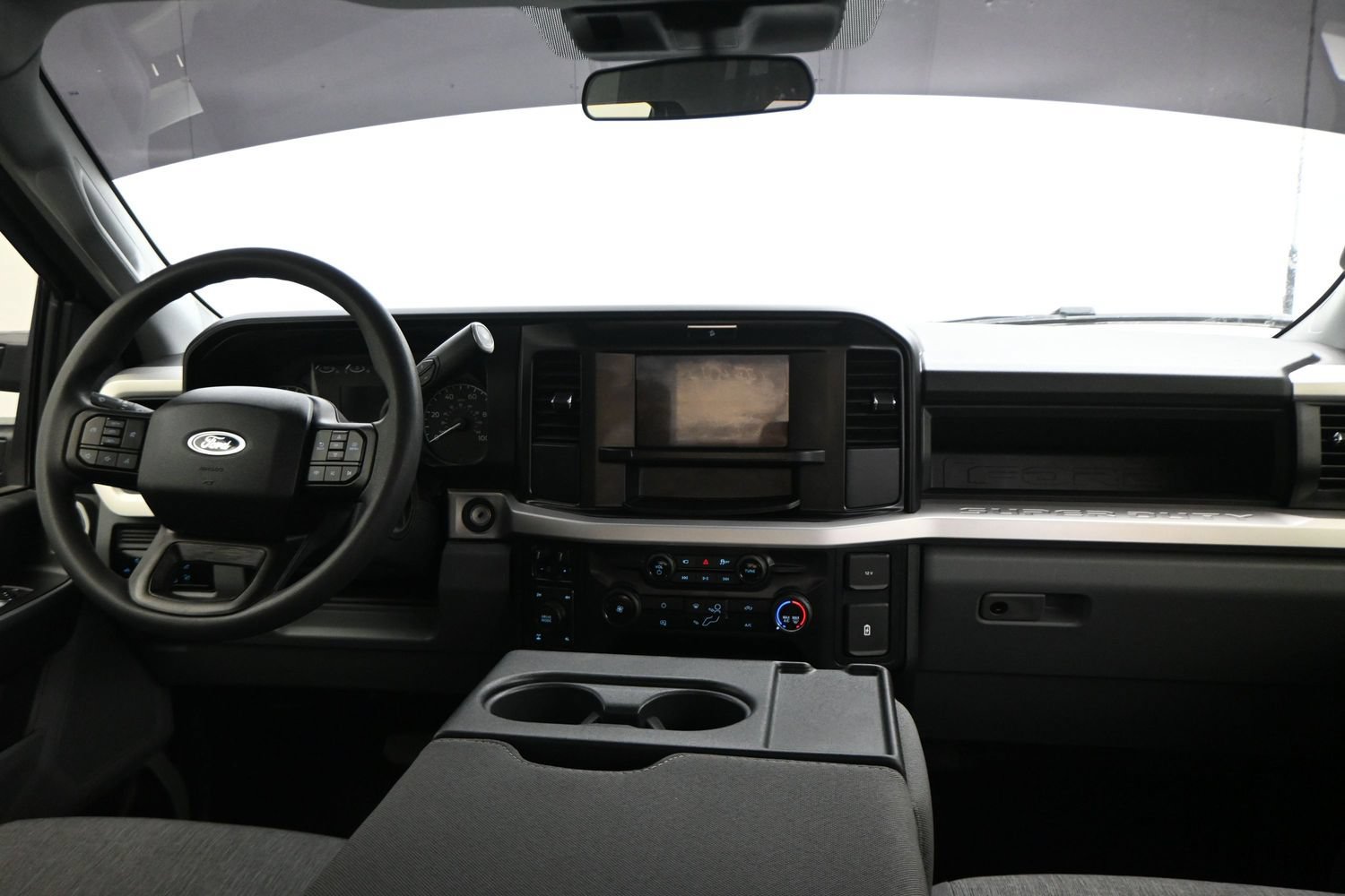 Certified 2025 Ford F250 XL w/ STX Appearance Package AWD/4WD image 15