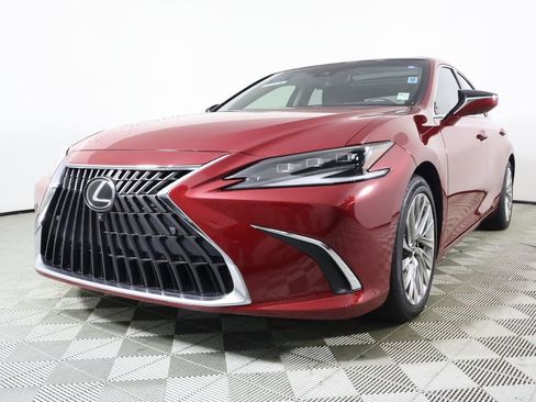 Certified 2022 Lexus ES 350 Ultra Luxury image 2