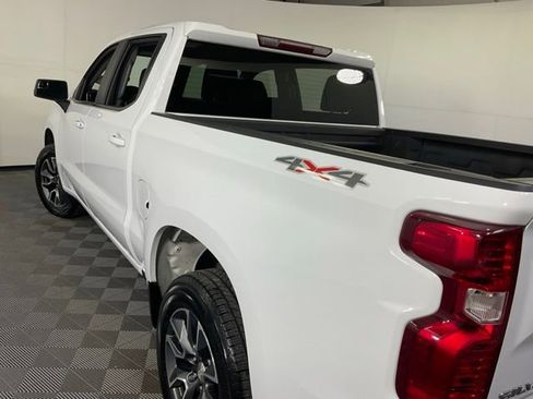 Used 2022 Chevrolet Silverado 1500 LT image 39