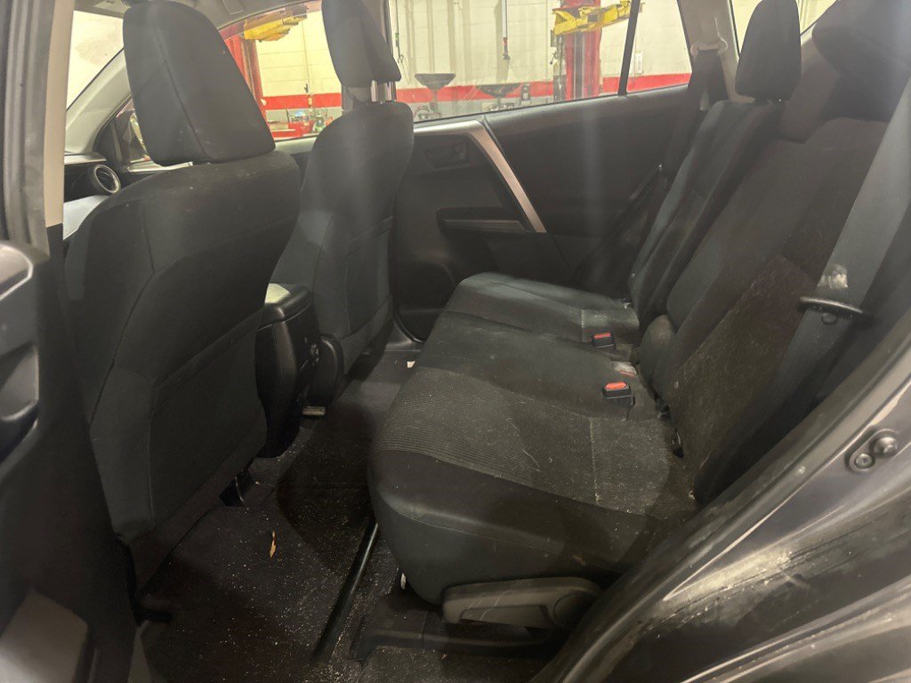 Used 2017 Toyota RAV4 LE FWD image 43