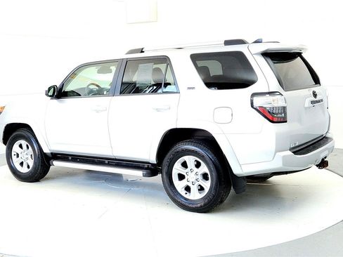 Used 2022 Toyota 4Runner SR5 image 4