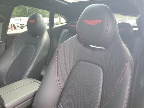 Used 2024 Aston Martin DBX 707 image 5