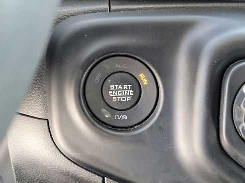 Used 2023 Jeep Wrangler Unlimited Sport AWD/4WD image 21