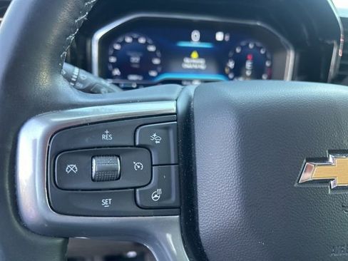 Used 2023 Chevrolet Silverado 1500 LT image 18