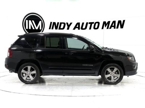 Used 2017 Jeep Compass High Altitude image 3