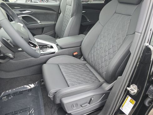 New 2026 Audi SQ5 Prestige AWD/4WD image 22