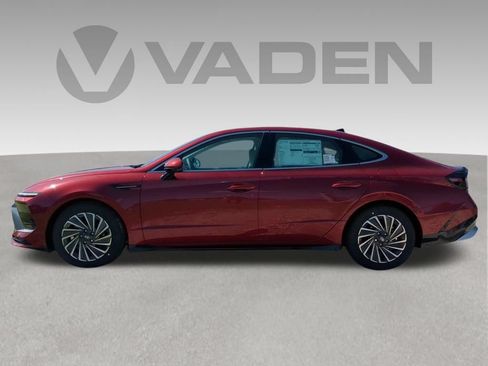 New 2025 Hyundai Sonata Limited FWD image 7