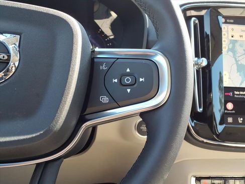 New 2026 Volvo XC40 B5 Plus w/ Protection Package Premier image 22