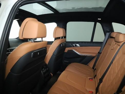 Certified 2024 BMW X5 xDrive40i w/ Parking Assistance Package image 15