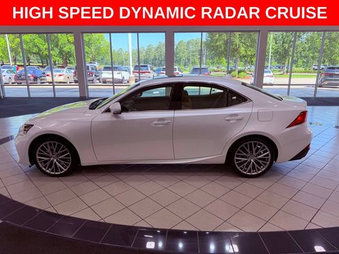 Used 2017 Lexus IS 200t RWD image 5
