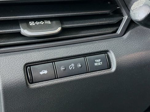 Used 2020 Nissan Altima 2.5 SR FWD image 10