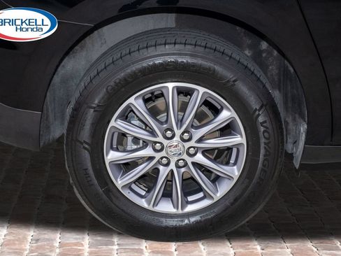 Used 2024 Buick Enclave Essence w/ Technology Package FWD image 43