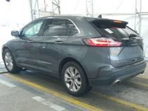 Used 2022 Ford Edge Titanium AWD/4WD image 18