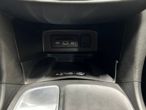 Used 2019 Chevrolet Equinox Premier FWD image 26