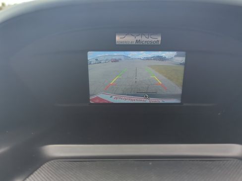 Used 2015 Ford Escape SE image 19