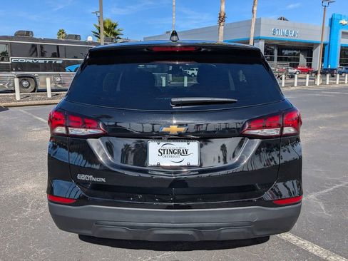 Used 2023 Chevrolet Equinox LS w/ LS Convenience Package image 5
