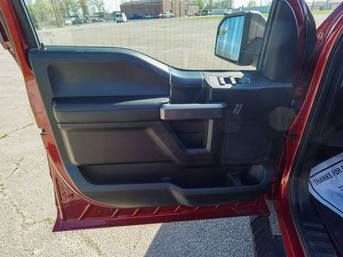 Used 2019 Ford F150 XLT w/ Equipment Group 302A Luxury AWD/4WD image 17