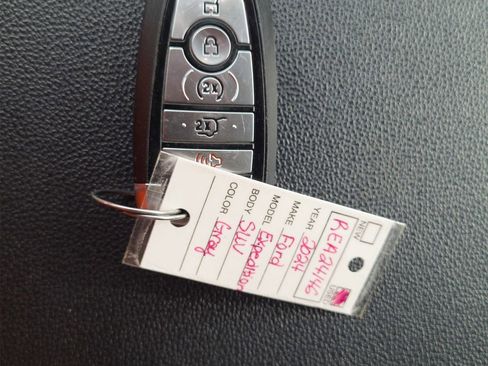 Used 2024 Ford Expedition XLT image 18