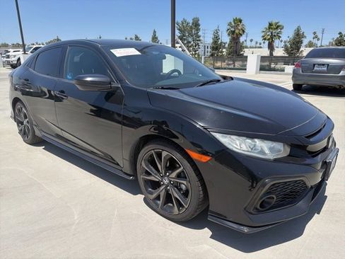 Used 2018 Honda Civic Sport image 1