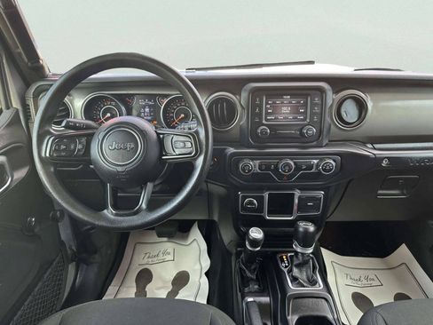 Used 2018 Jeep Wrangler Unlimited Sport AWD/4WD image 22