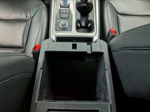 Certified 2021 Ford Explorer XLT w/ Equipment Group 202A AWD/4WD image 32