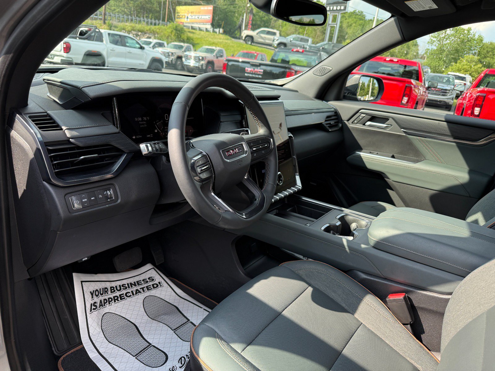 Certified 2025 GMC Acadia AT4 AWD/4WD image 13