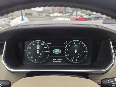 Used 2017 Land Rover Range Rover Supercharged image 15