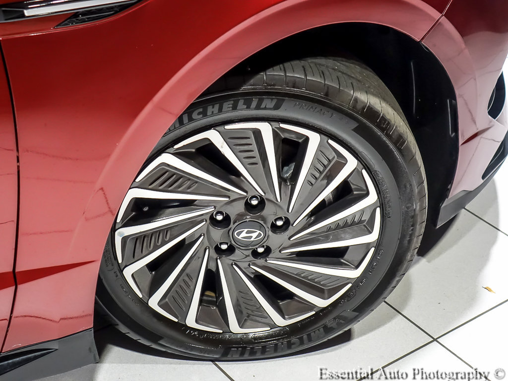 Used 2025 Hyundai Sonata SEL FWD image 11