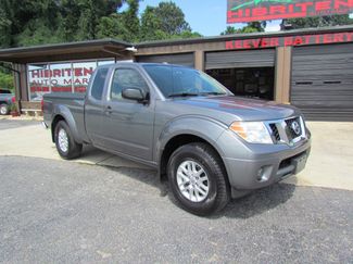 Used 2018 Nissan Frontier SV image 1