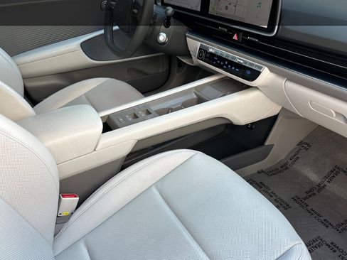 Used 2023 Hyundai Ioniq 6 SEL image 15
