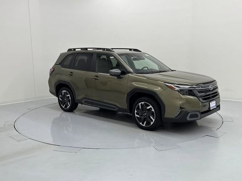 Used 2025 Subaru Forester Limited image 8
