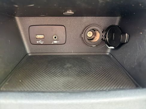Certified 2023 Subaru Forester AWD/4WD image 42