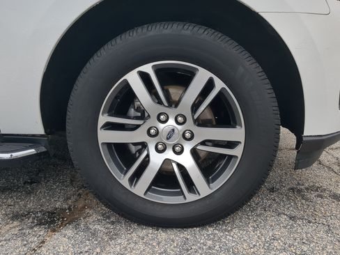 Certified 2022 Ford Expedition Limited AWD/4WD image 9