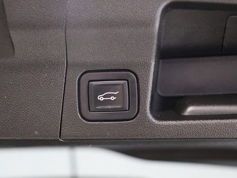 Used 2017 GMC Acadia SLT FWD image 39