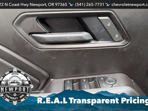 Used 2025 Chevrolet Colorado Trail Boss AWD/4WD image 11