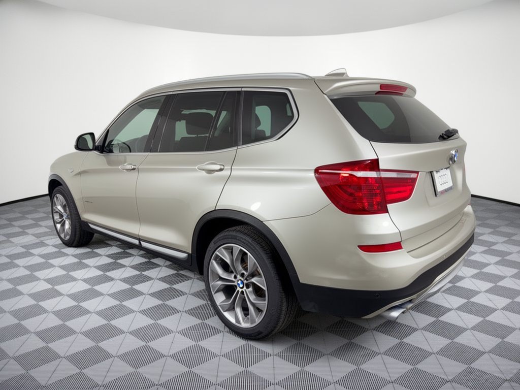 Used 2017 BMW X3 xDrive28i AWD/4WD image 3