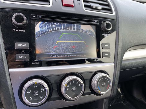 Used 2016 Subaru Impreza 2.0i Premium image 10