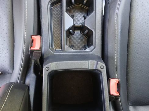 Used 2022 Volkswagen Tiguan SE AWD/4WD image 31