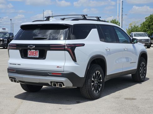 New 2026 Chevrolet Traverse Z71 w/ Enhanced Driving Package AWD/4WD image 3