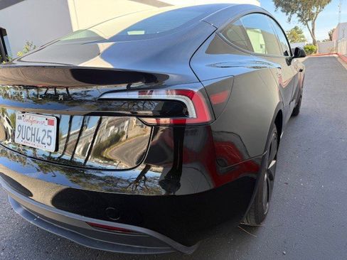 Used 2025 Tesla Model 3 Long Range RWD image 8