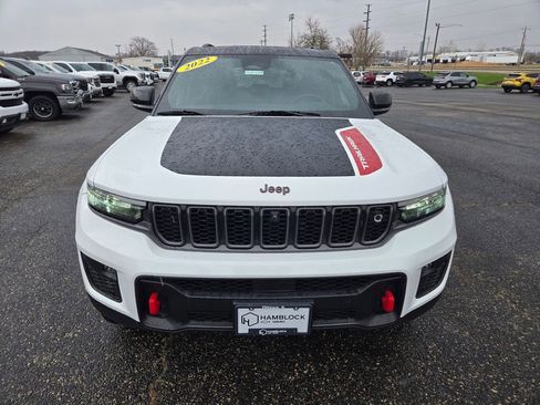 Used 2022 Jeep Grand Cherokee Trailhawk w/ ADV Protech Group II AWD/4WD image 3