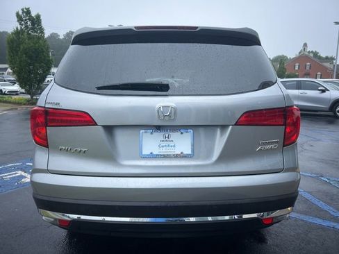 Used 2018 Honda Pilot Touring image 7