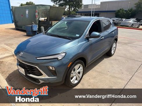 Used 2024 Buick Encore GX Preferred w/ Comfort Package FWD image 1