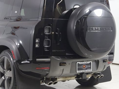 Used 2023 Land Rover Defender 110 V8 image 22