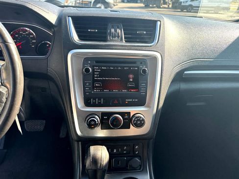 Used 2015 GMC Acadia SLE image 15